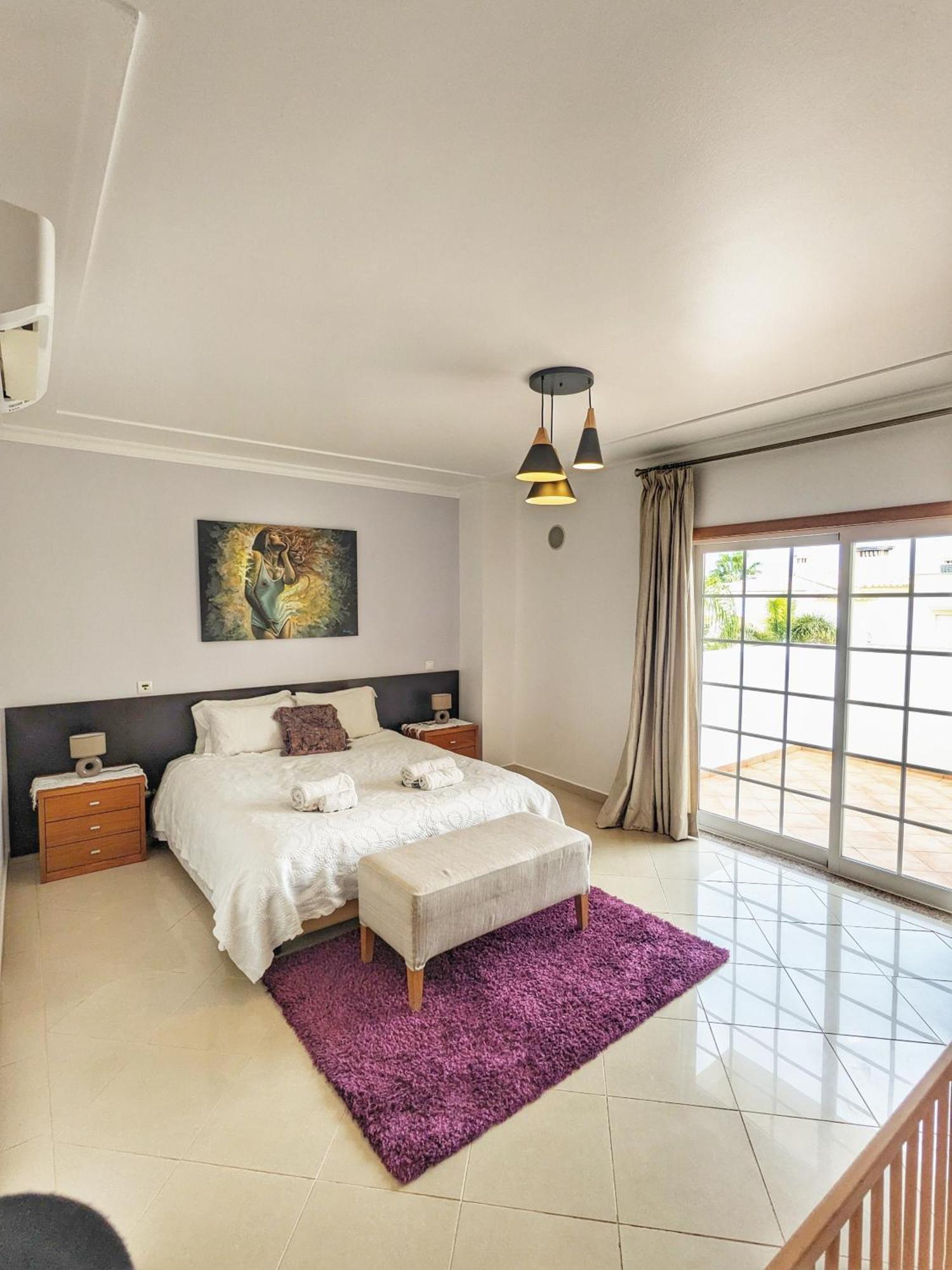 Farm Village- Townhouse 2 Mins From Old Town อัลบูเฟรา ภายนอก รูปภาพ